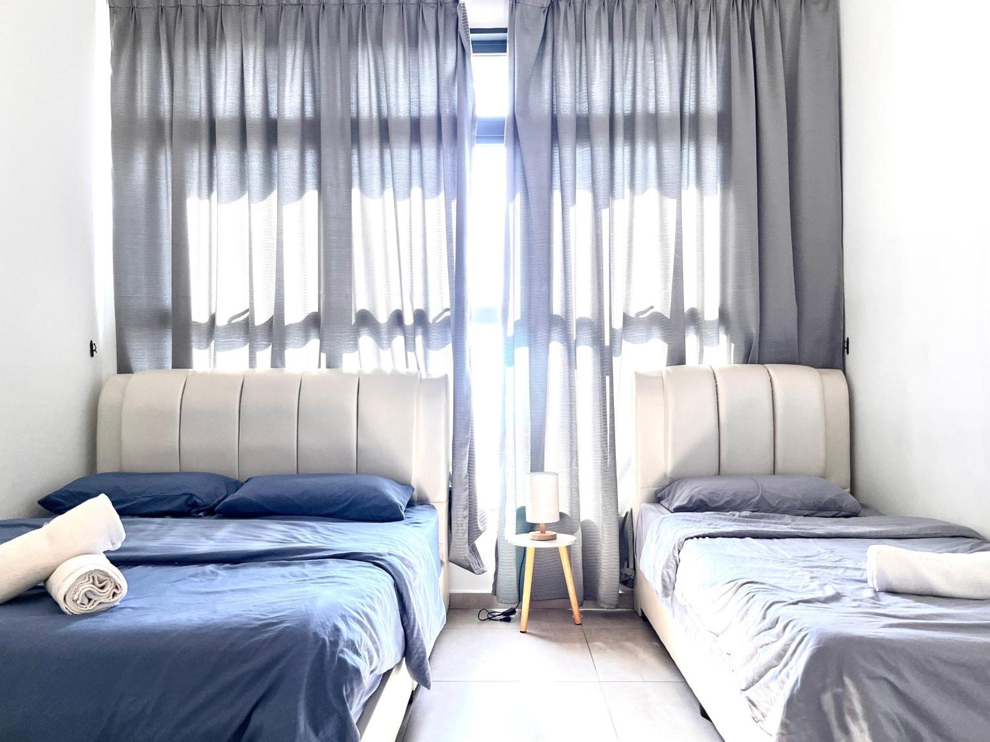 Center Retreat @ Atlantis Residence: Stunning Seaview, Luxury Amenities Malacca