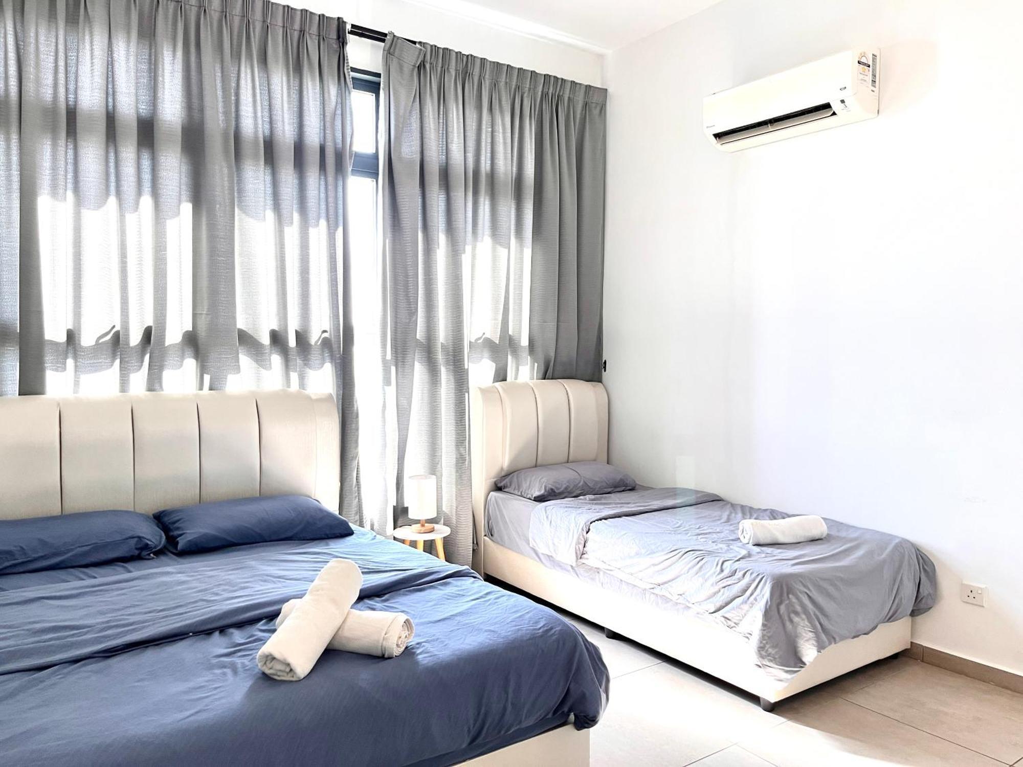 Center Retreat @ Atlantis Residence: Stunning Seaview, Luxury Amenities Apartment Malacca