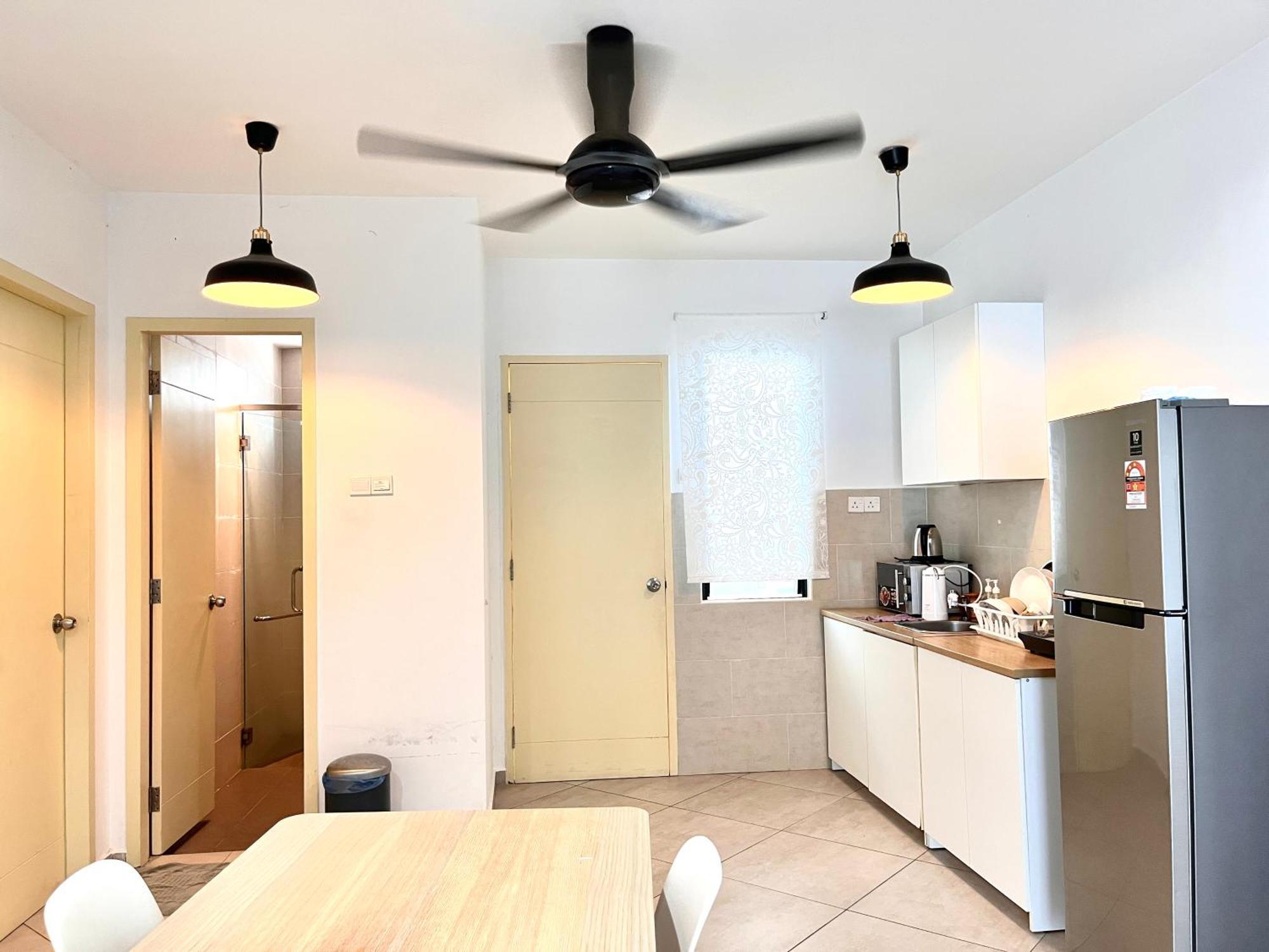 Center Retreat @ Atlantis Residence: Stunning Seaview, Luxury Amenities * Malacca